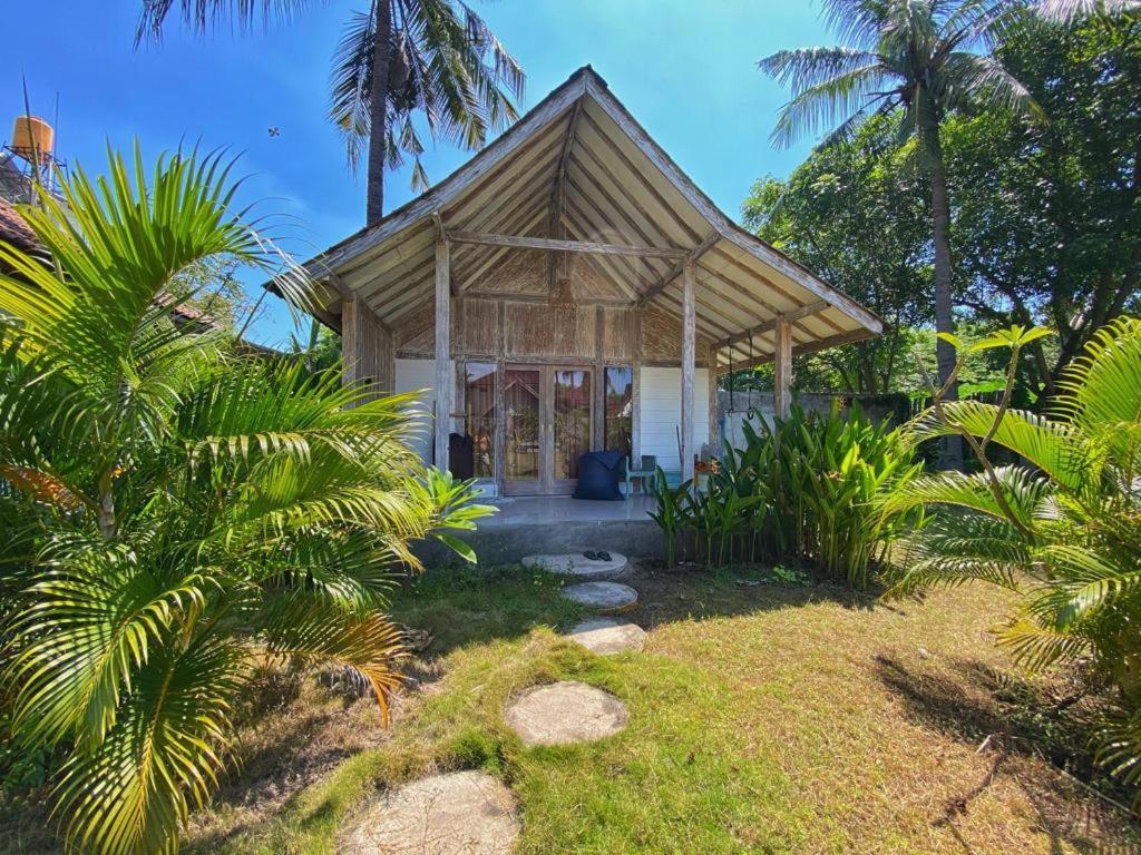 Kayu Cottage Gili Trawangan Eksteriør billede